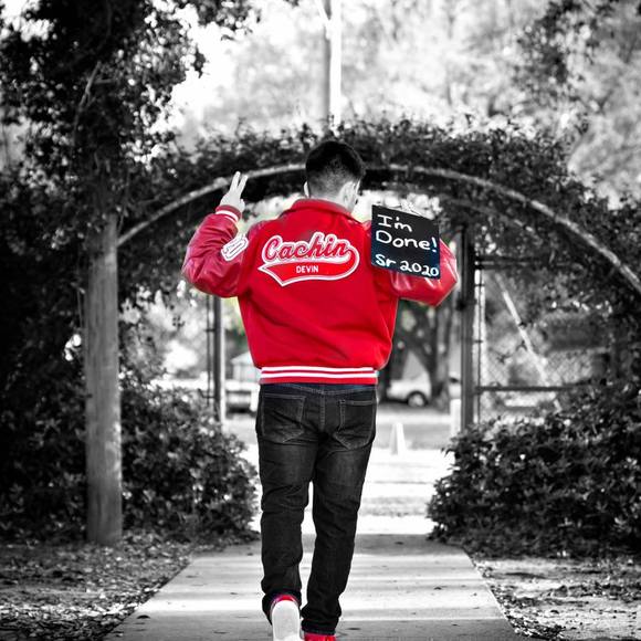 Profile Picture of Devin Cachin (@dcash15) on Poshmark