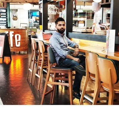 Profile Picture of Shoaib Sharif (@shoaibsharif9) on Twitter