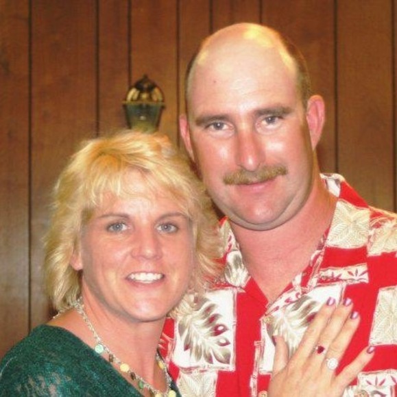 Profile Picture of Anna Schworm (@annaenurse) on Poshmark