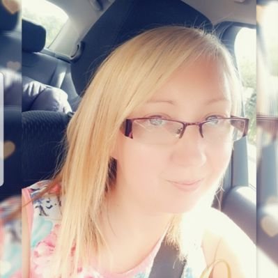 Profile Picture of Leanne McCarthy (@LeanneMc1517) on Twitter