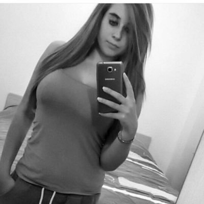 Profile Picture of Julie Dupont (@juliedupont222) on Twitter