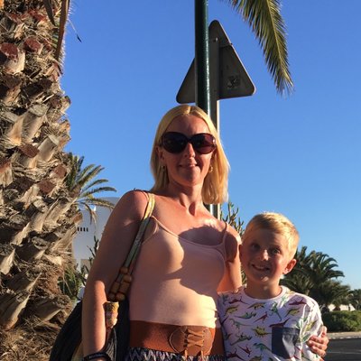 Leanne Fishwick - Twitter Profile Picture of Leanne Fishwick (@LeaFishwick) on Twitter