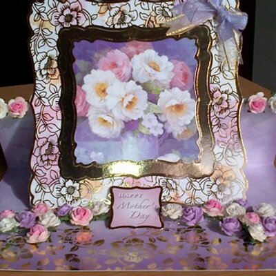 Profile Picture of Lisa Bona (@withlovebylisa) on Twitter