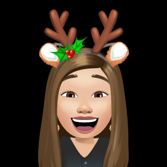 Profile Picture of Hazel Brown (@gardencrest) on Poshmark