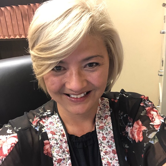 Profile Picture of Nancy Bell (@njb1156) on Poshmark