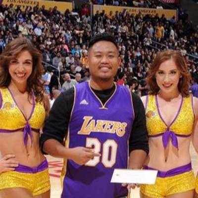 Profile Picture of Julian Baybayan (@jbdabarberian) on Twitter