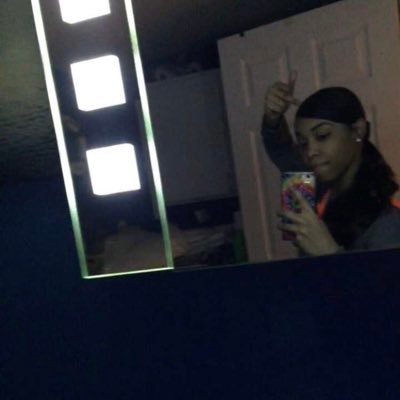 Profile Picture of Talia Lewis (@liaa_pyt) on Twitter