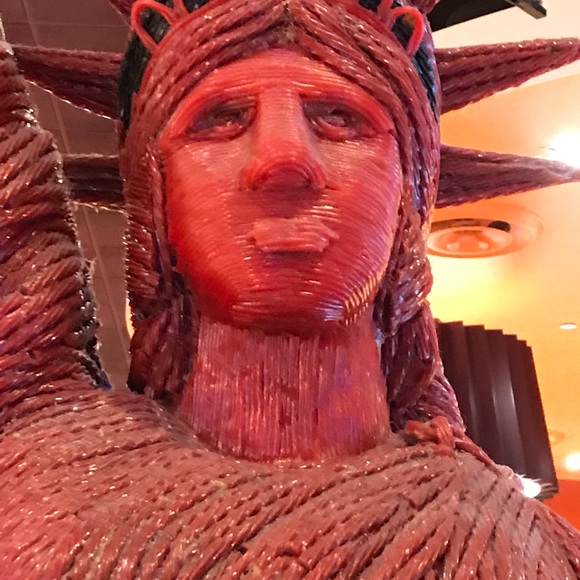 Eliardo Figaro - Poshmark Profile Picture of Eliardo Figaro (@eddysss) on Poshmark