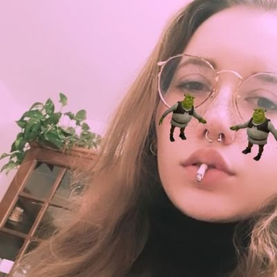 Profile Picture of Lana Banana (@karinmustdie) on Twitter