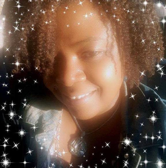 Profile Picture of Wendelin Oji (@wendelinoji47) on Poshmark