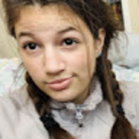 Profile Picture of Brynnleigh Boyd (@brynnleighboyd) on Poshmark