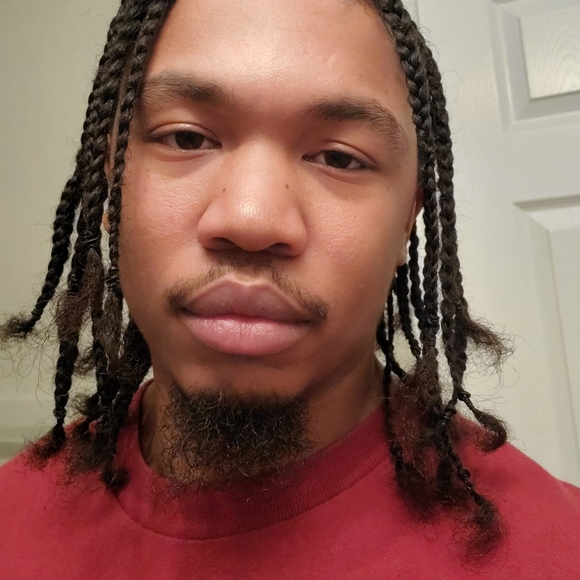 Profile Picture of Aaron Burton (@smurffbl3u74) on Poshmark