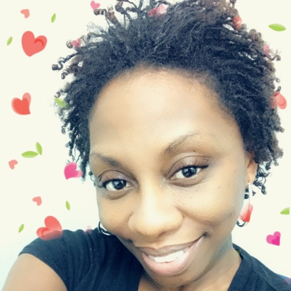 Profile Picture of Chaka Mccleave (@chakamccleave) on Poshmark