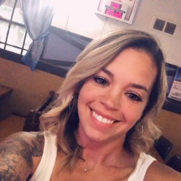 Profile Picture of Ronda Ryan (@lilma1012) on Poshmark