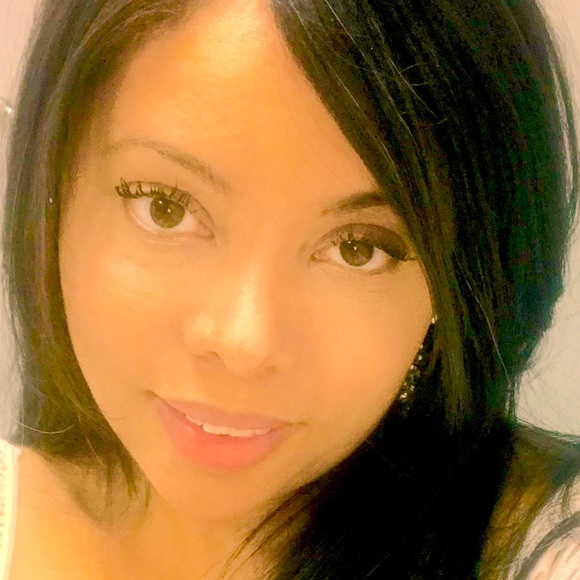 Profile Picture of Jasmine Munroe (@jmunroe1) on Poshmark