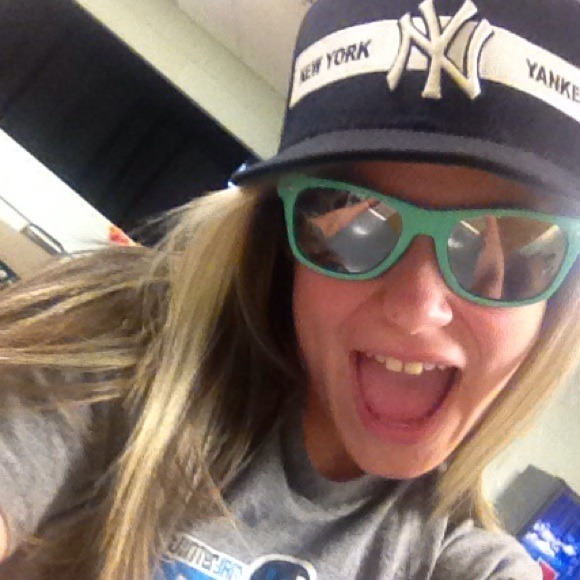 Profile Picture of Karli Klein (@karliklein7) on Poshmark