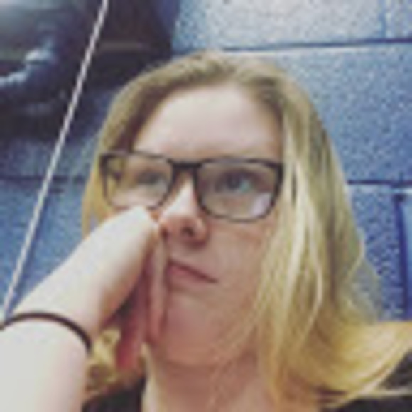 Profile Picture of Mellissa Marcotte (@mellissa54621) on Poshmark