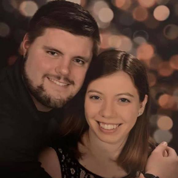 Profile Picture of Hannah Wozniak (@lilwoz13) on Poshmark