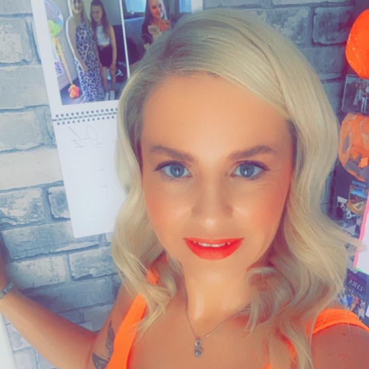 Claire McMillan - Tiktok Profile Picture of Claire McMillan (@clairemcmillan09) on Tiktok