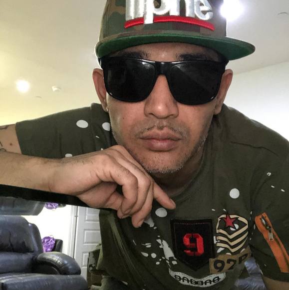 Lobsang Mirla - Poshmark Profile Picture of Lobsang Mirla (@lobsangmirla) on Poshmark