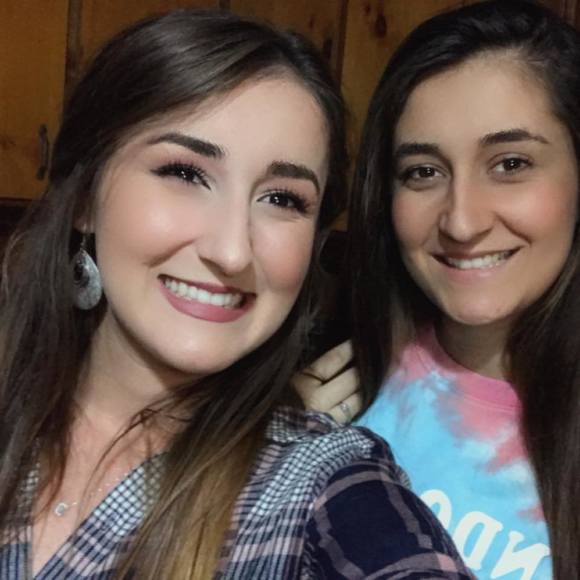 Angel Tarabay - Poshmark Profile Picture of Angel Tarabay (@amtarabay) on Poshmark