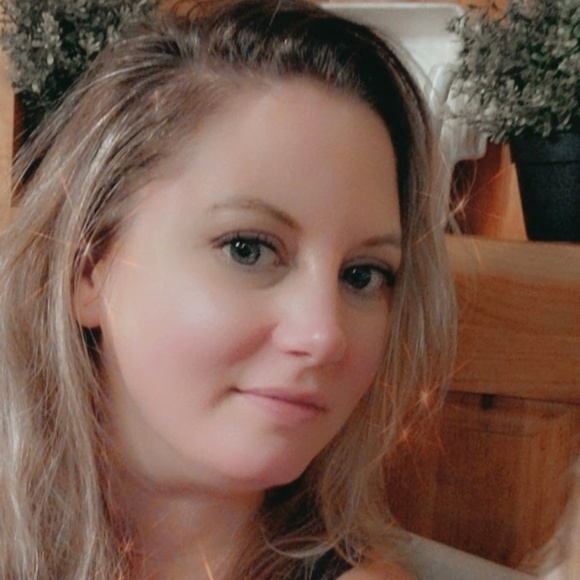 Profile Picture of Tanya Phillion (@misst_posher) on Poshmark