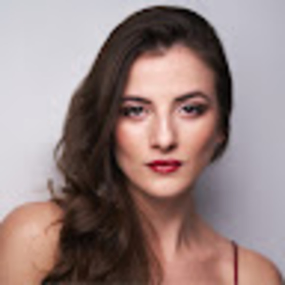 Maria Panfilova - Poshmark Profile Picture of Maria Panfilova (@qutepanda27) on Poshmark