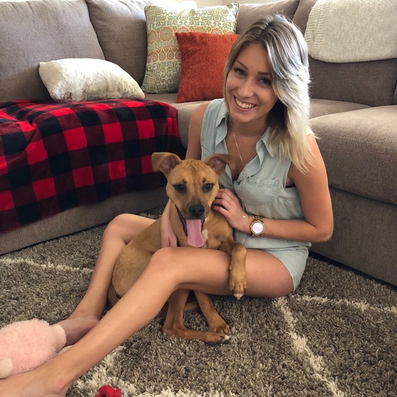 Profile Picture of Tiffany Paschal (@tiffpaschal) on Poshmark