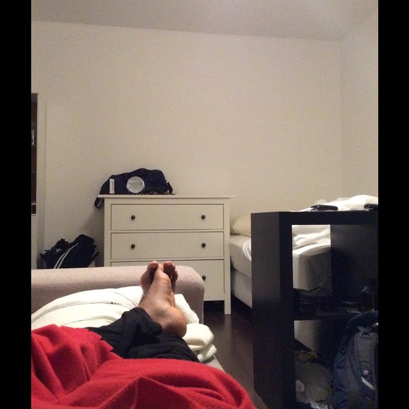 Profile Picture of Stew Emmott (@stwpt) on Poshmark