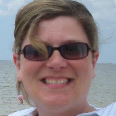 Profile Picture of Suzanne Mullins (@Su2ieQ13) on Twitter