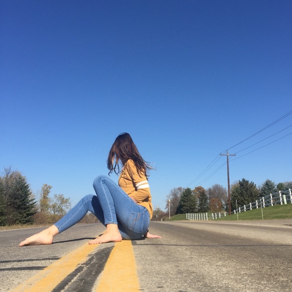 Profile Picture of Marley Prochniak (@marleyrae9) on Poshmark