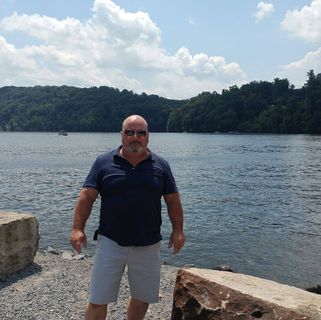 David Dehuarte - Facebook Profile Picture of David Dehuarte (@david.dehuarte.37) on Facebook