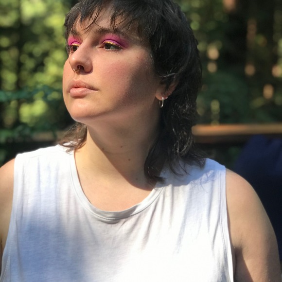 Profile Picture of Shiloh Jines (@shilohjines) on Poshmark