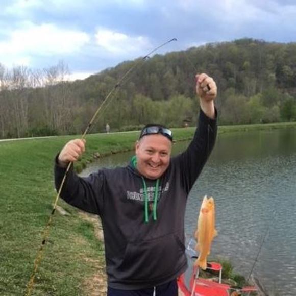 Profile Picture of Michael Clausen (@mikeclausen2007) on Poshmark