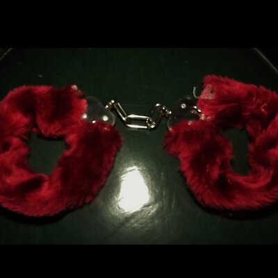 Profile Picture of Alex McPhail (@comfortthing) on Twitter