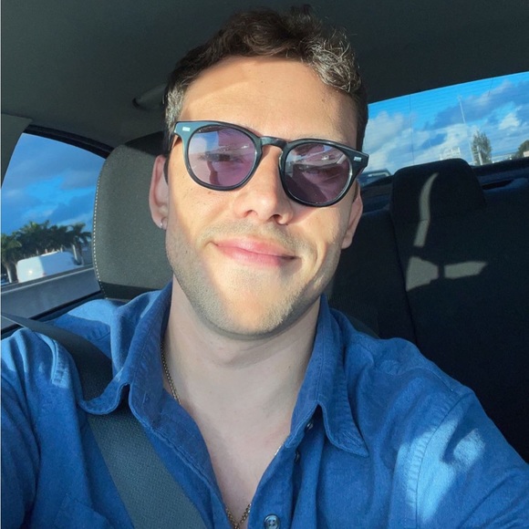 Profile Picture of Claudio Valcarcel (@claudioda0405) on Poshmark