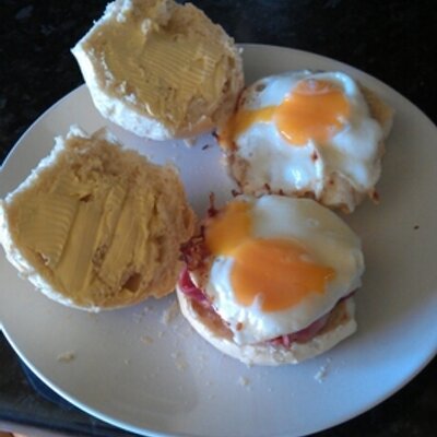 Profile Picture of Peter Masson (@ManMasson) on Twitter