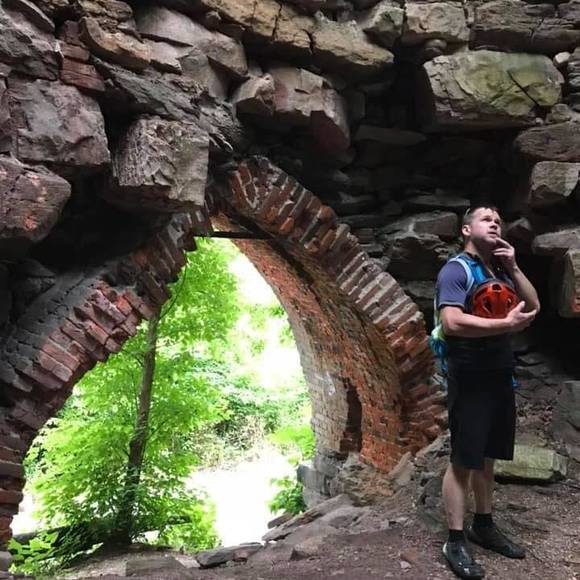 Profile Picture of Jon Heinly (@jonheinly) on Poshmark