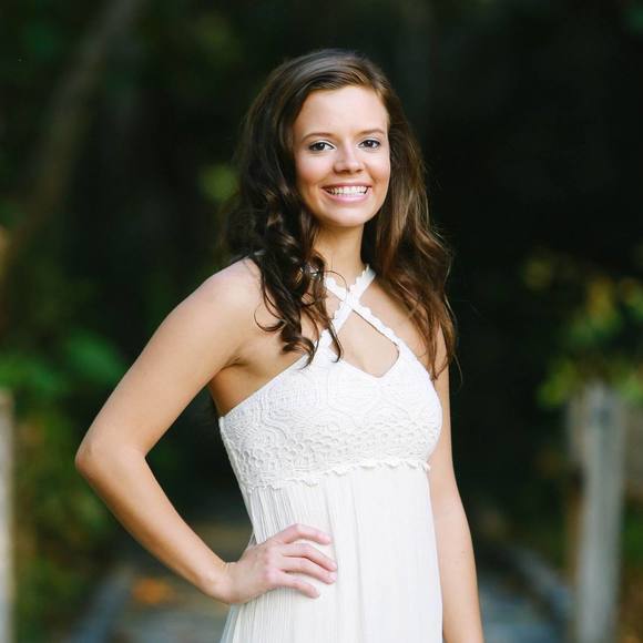 Profile Picture of Ellen Polite (@ellen_polite) on Poshmark