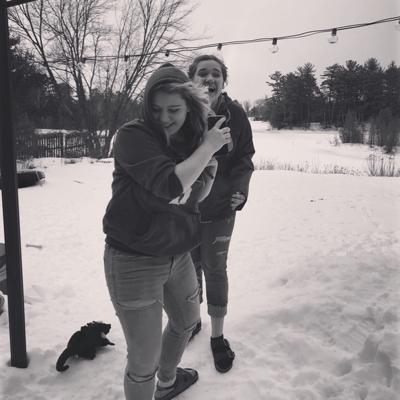 Profile Picture of Lauren Stoken (@laurenstoke) on Poshmark