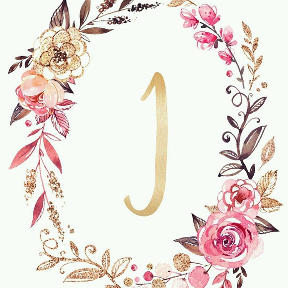 Profile Picture of Jennifer Winans (@jenniferwinans) on Poshmark