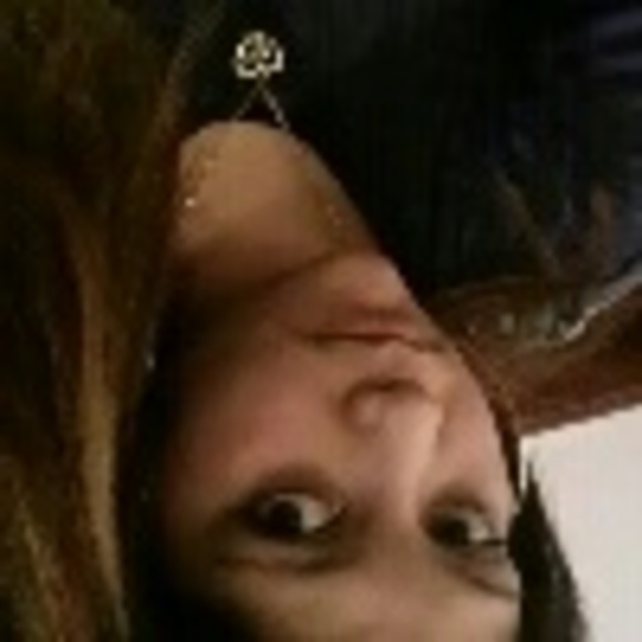 Lucia Ibarra - Poshmark Profile Picture of Lucia Ibarra (@luvulucci22) on Poshmark