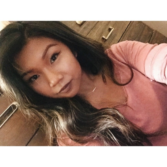 Leyanne Pangaliman - Poshmark Profile Picture of Leyanne Pangaliman (@leyannep) on Poshmark