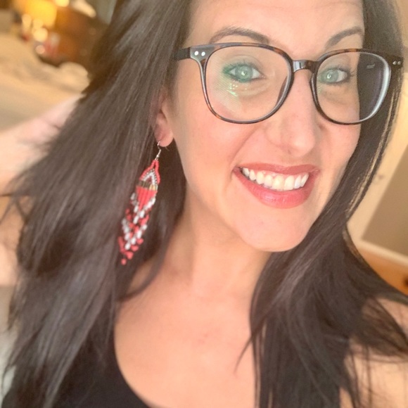 Profile Picture of Stephanie Boyer (@sboyer1433) on Poshmark