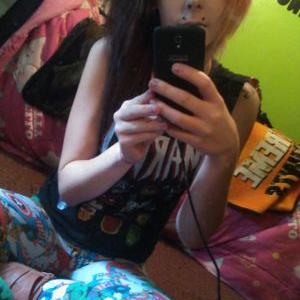 Profile Picture of Jessica Replogle (@Abeautifulthorn) on Twitter