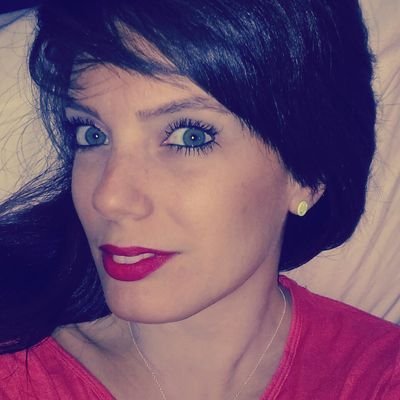 Profile Picture of Laura Odom (@Avon_LauraOdom) on Twitter