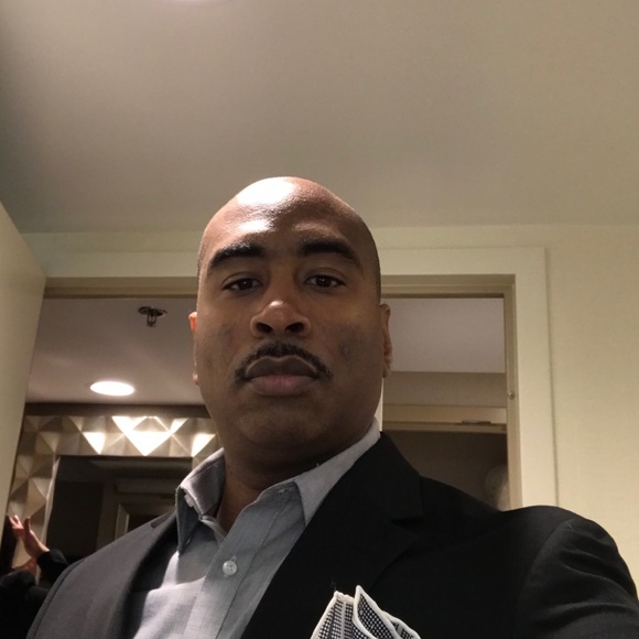 Profile Picture of Anthony Hicks (@ahicks4868) on Poshmark