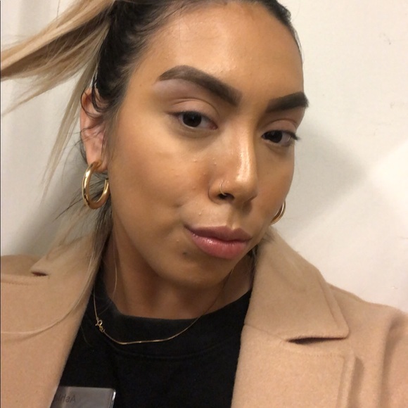 Profile Picture of Ashley Jimenez (@spookyyash) on Poshmark