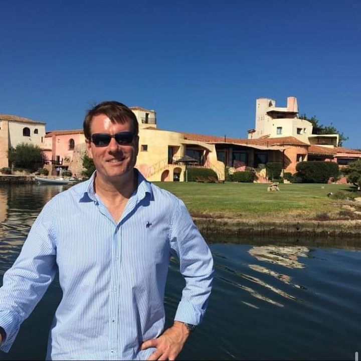 Profile Picture of scott (@scotlazar) on Tiktok