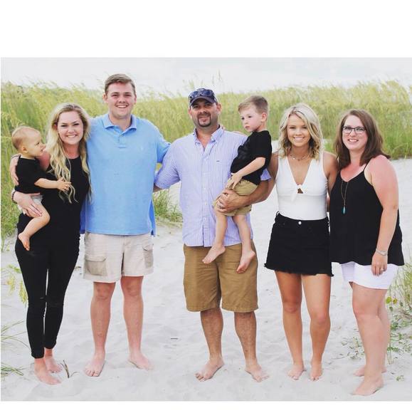 Profile Picture of Alex Hanley (@alexhanley04) on Poshmark